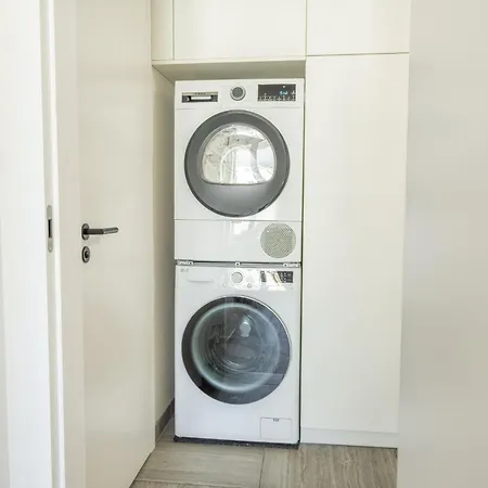 Novy Smichov-2 By Interhome Apartment
